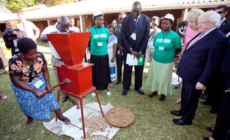 President Higgins visits International Crops Research Institute for Semi-Aria Tropics (ICRISAT)