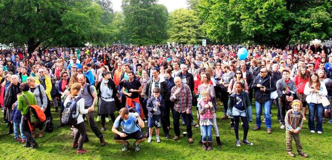 The crowds enjoying Africa Day 2014 in Farmleign Estate, Phoenix Park. Photo: Irish Aid / Conor O'Mearáin