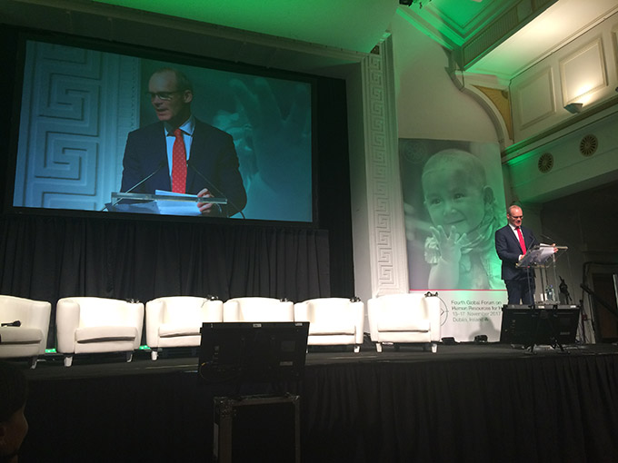 Minister Coveney spekaing at the closing plenary session of the Global Forum on Human Resources for Health. Photo: WHO/2017